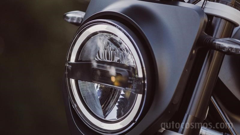 Husqvarna Svartpilen 701