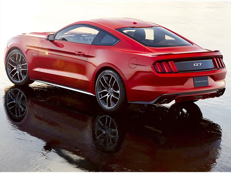 Ford Mustang 2015 se presenta en LA