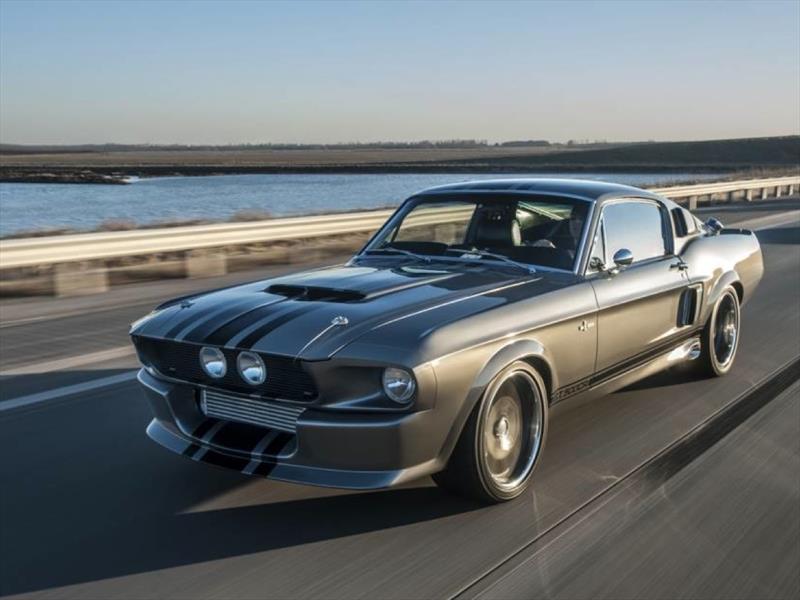 Shelby Mustang GT500CR por Classic Recreations