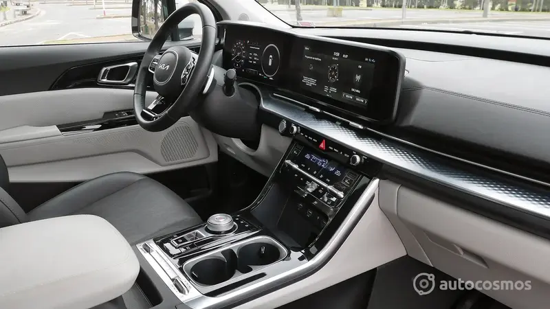 Test drive KIA Carnival 2023