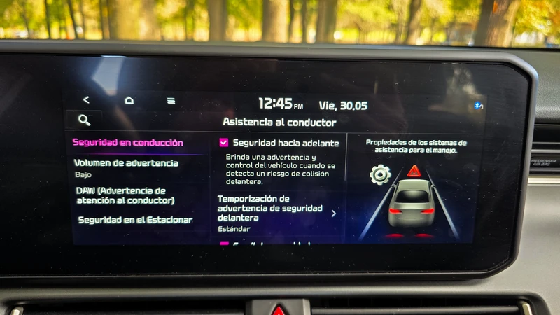 Test Drive Kia K3 Sedán