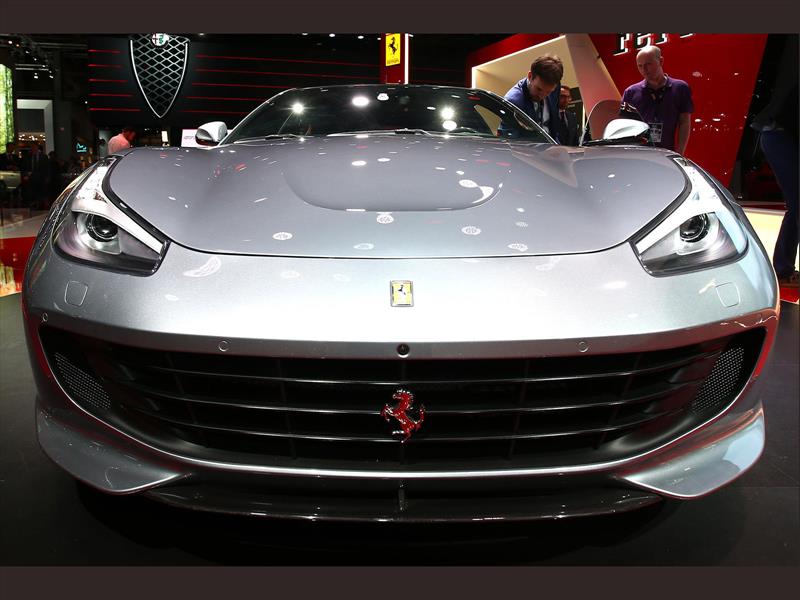 Ferrari GTC4Lusso T