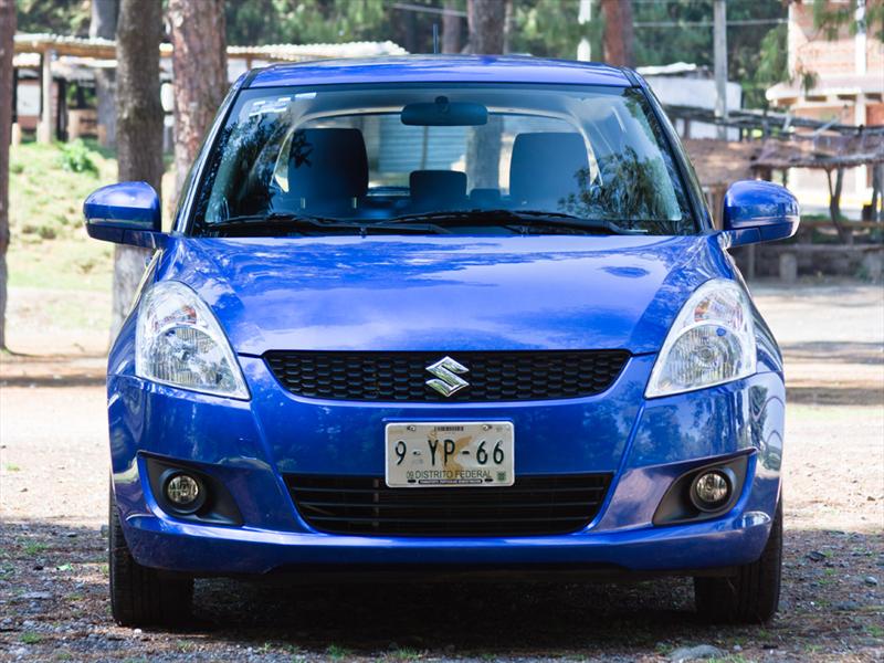 Suzuki Swift GLS Automático 2012