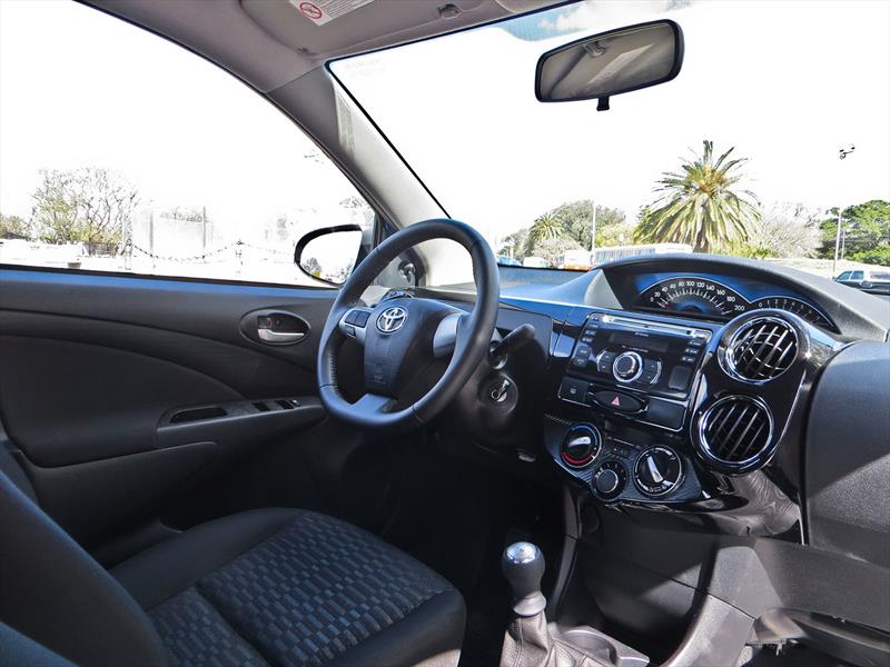 Toyota Etios, primer acercamiento