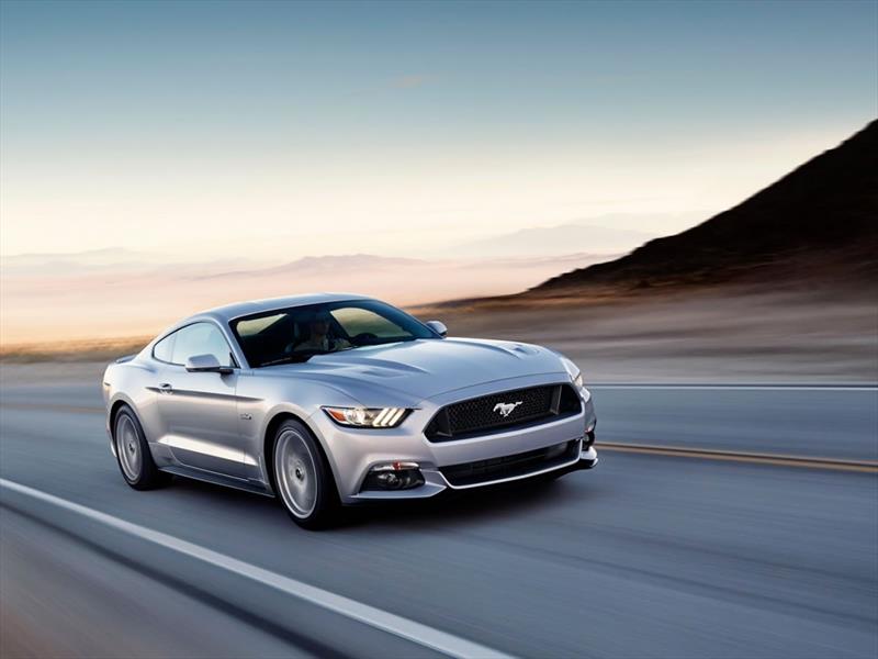 Ford Mustang 2015 se presenta en LA