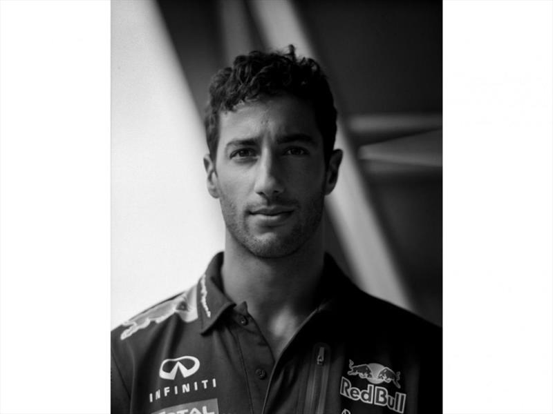 La F1 actual, con una cámara de 104 años