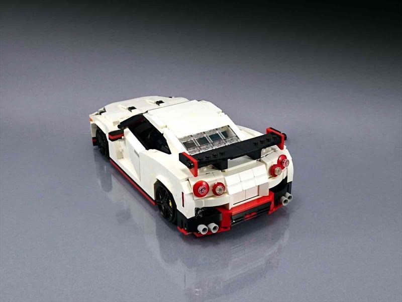 Nissan GT-R Nismo al estilo Lego