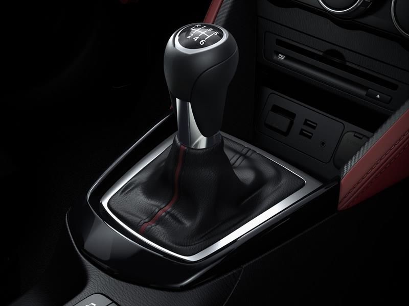 Mazda CX-3 2016 se presenta