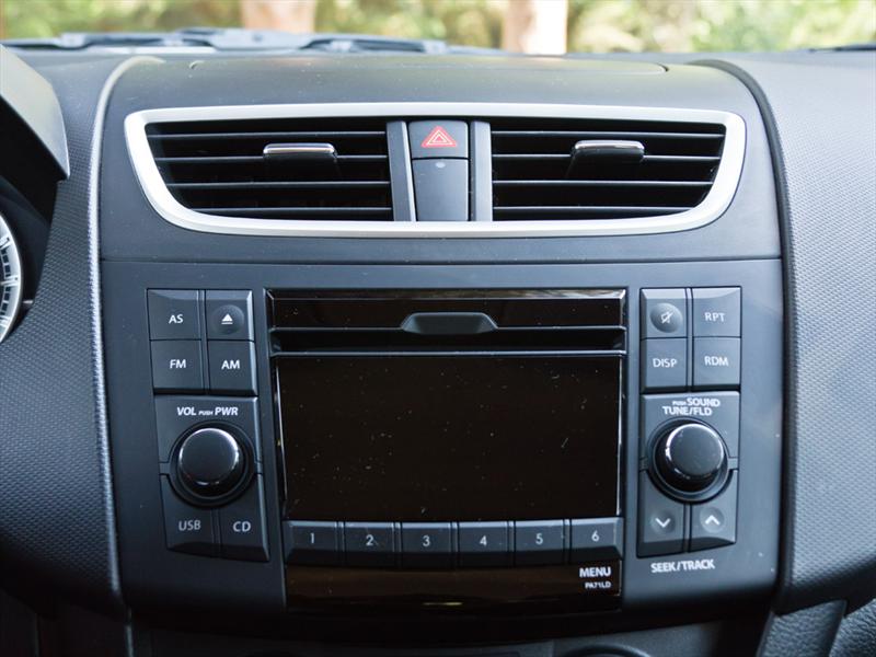 Suzuki Swift GLS Automático 2012