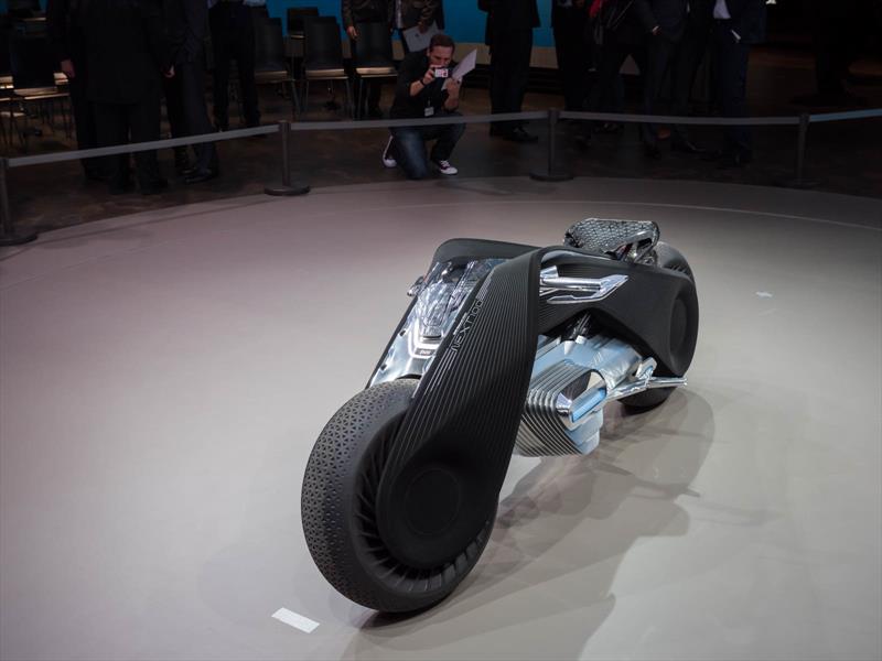 BMW Motorrad VISION NEXT 100 Concept