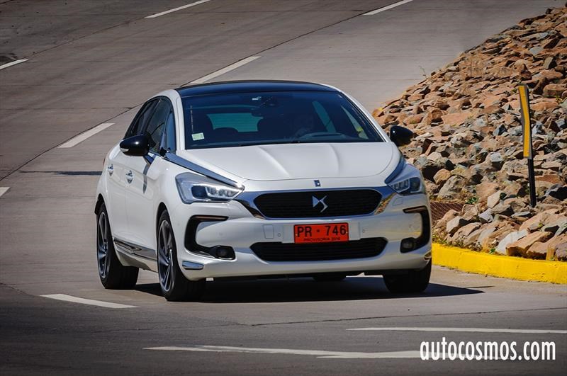 Test Drive: DS5 2017