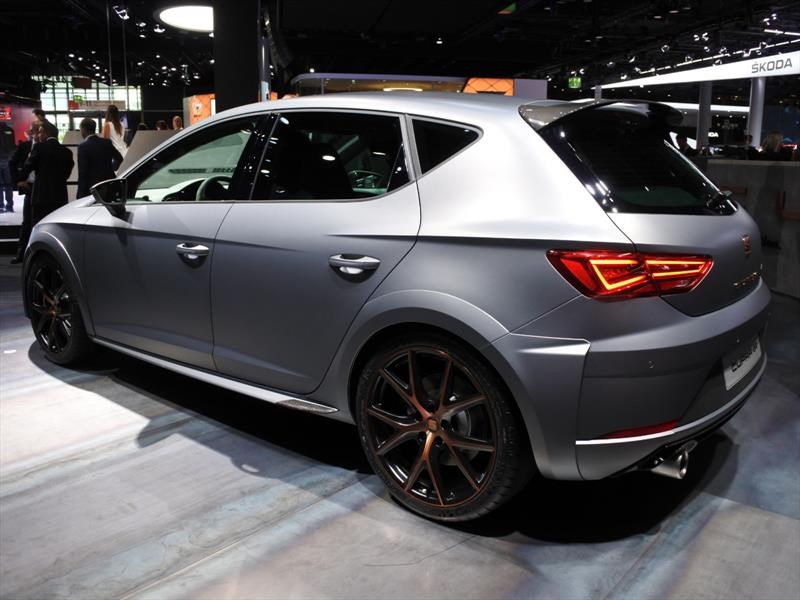 SEAT Leon Cupra R