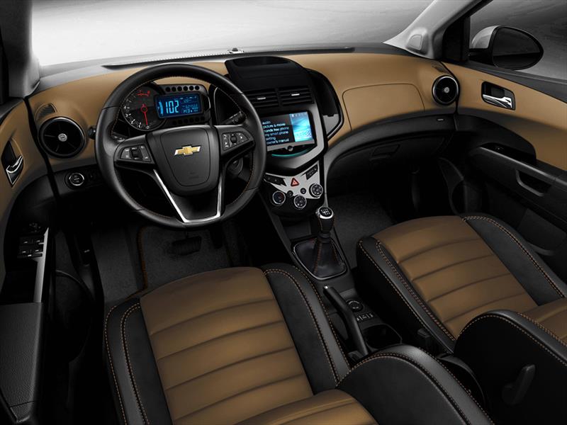 Chevrolet Sonic RS y Dusk Sedán 2014 se presentan