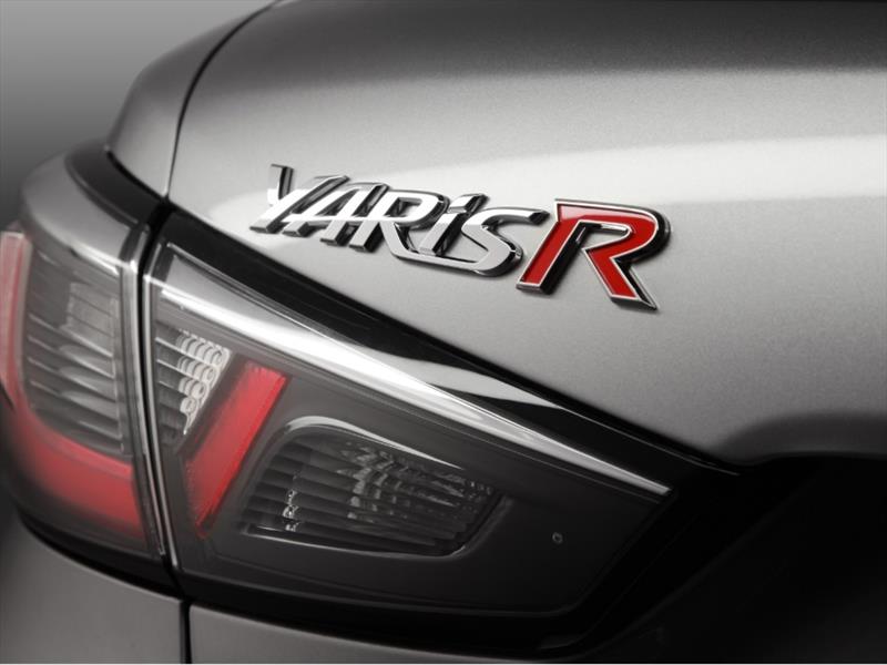 Toyota Yaris R 2016