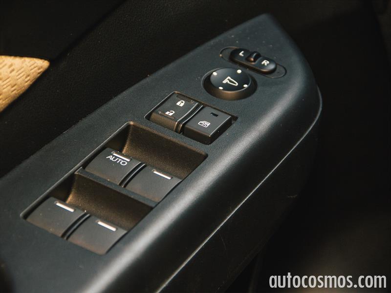 Honda CR-V 2015 vs Nissan X-Trail 2015