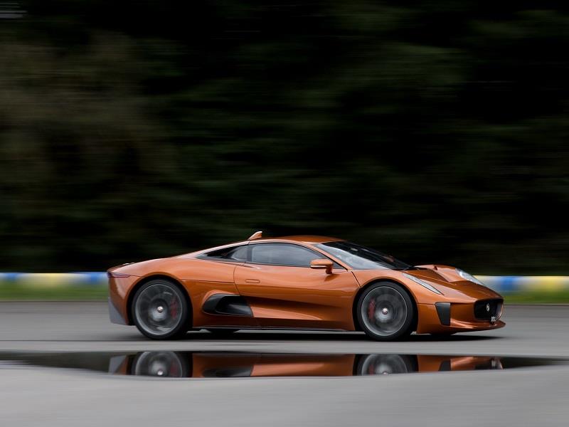 Felipe Massa y el Jaguar C-X75