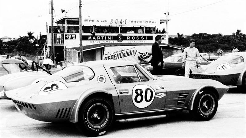 Clásicos: Chevrolet Corvette