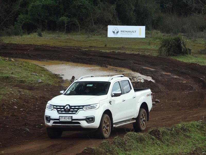 Renault Alaskan 2017 - Lanzamiento en Chile