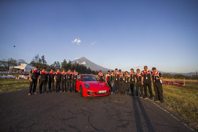 Porsche Driving Experience Guatemala 2018