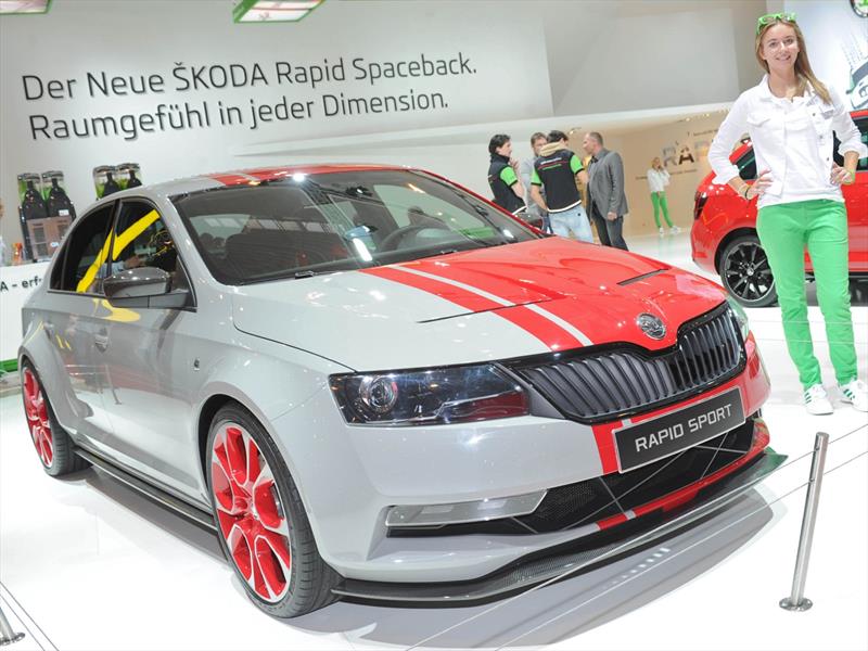 Las chicas de los Auto Shows