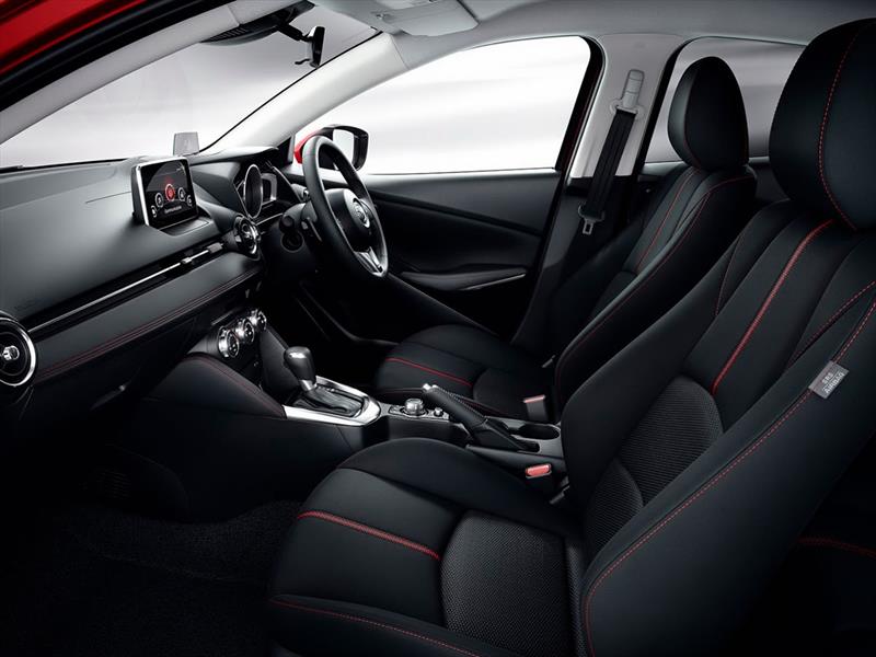 Mazda2 2016