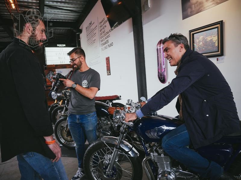 Vintage Moto Art 2018