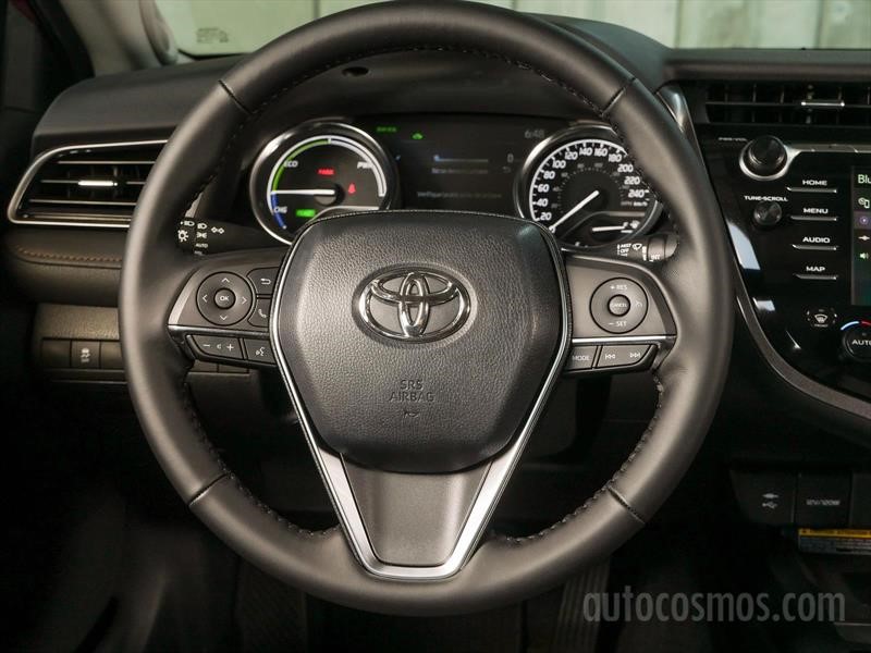Toyota Camry Híbrido 2019
