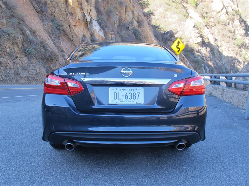 Nissan Altima 2017