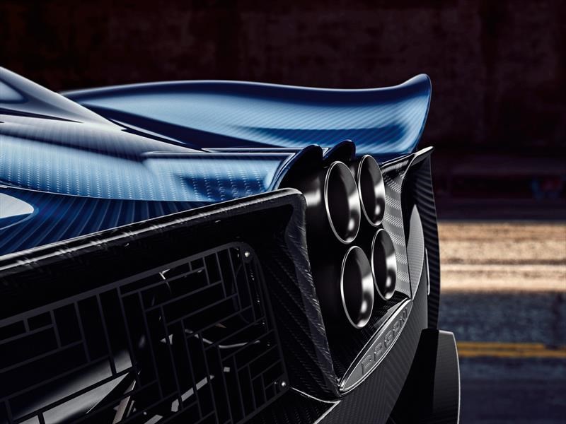 Pagani Huayra Roadster