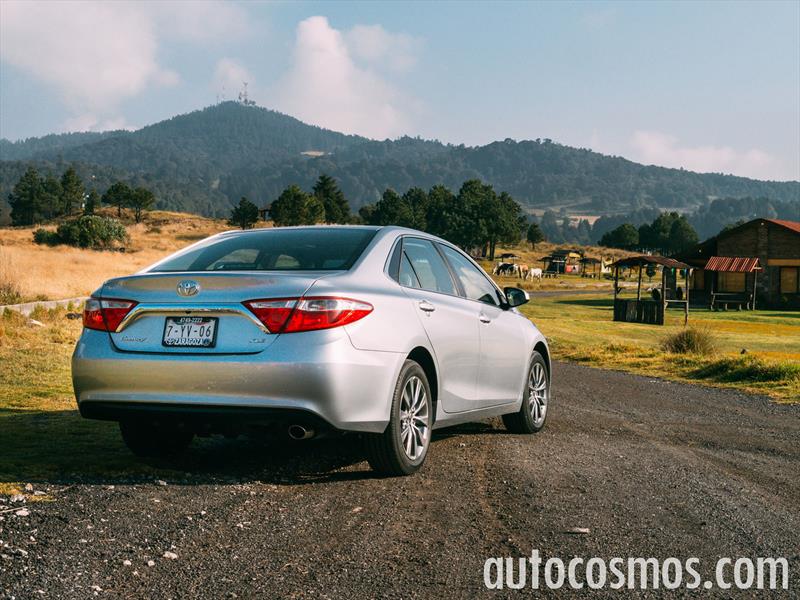 Toyota Camry 2015