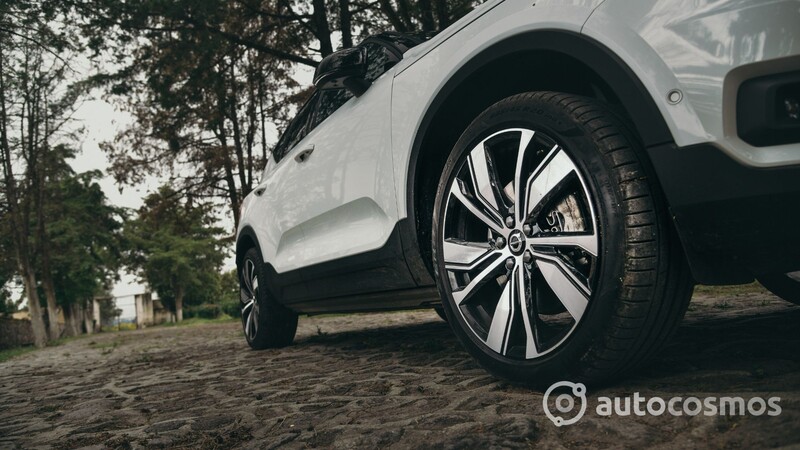 Volvo XC40 Recharge Pure Electric 2022 a prueba