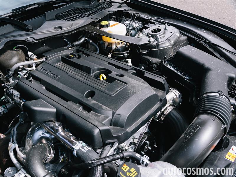 Ford Mustang EcoBoost 2016