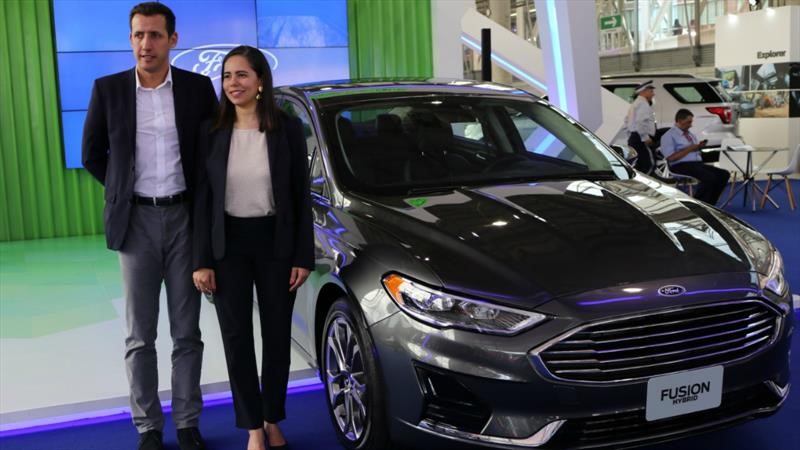 Ford Fusion Hybrid 2020