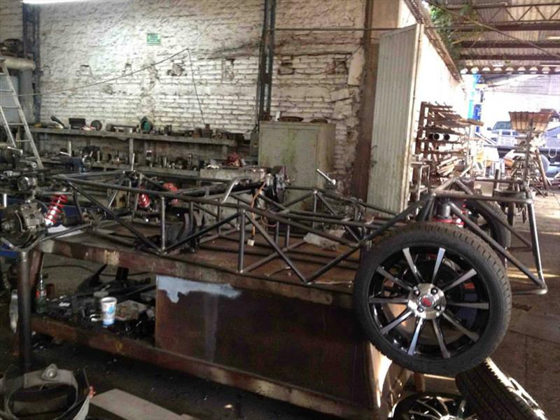 RON RXX, otro auto deportivo muy mexicano