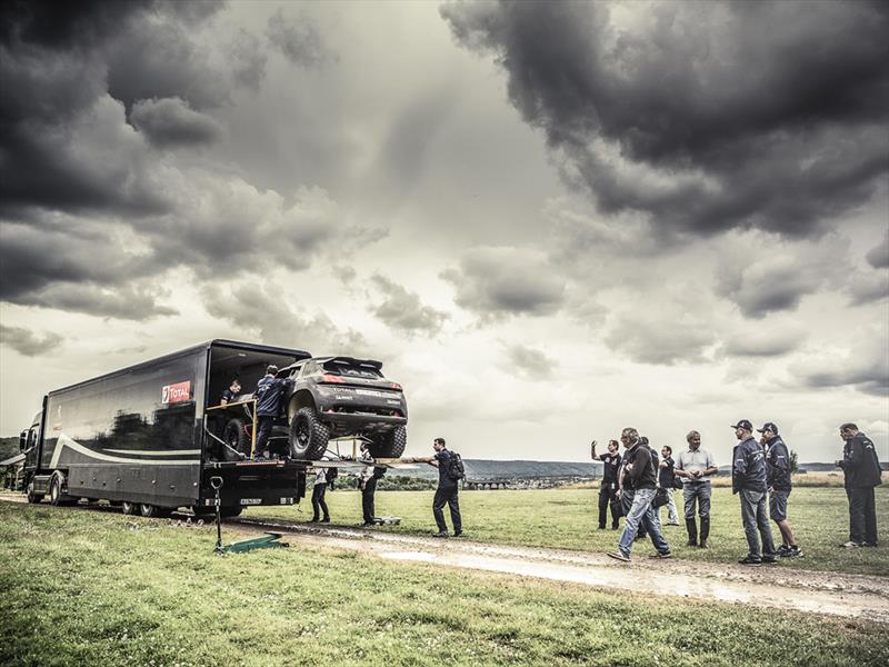 Primera prueba del DKR Peugeot 2008