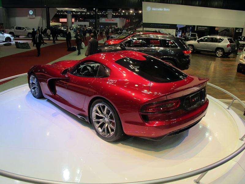 Dodge Viper pone veneno en el Salón de BA 2013