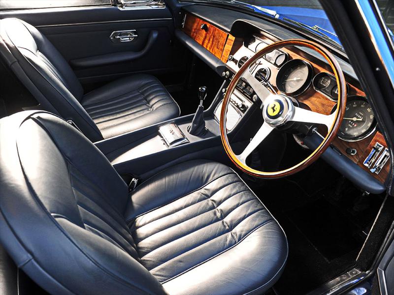 Ferrari 330GT 2+2 de John Lennon