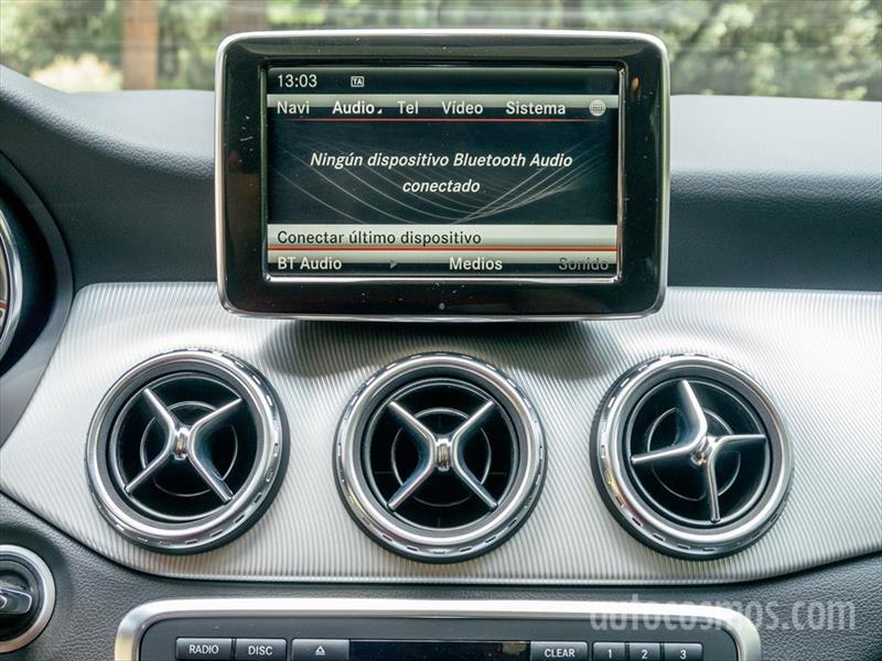 Mercedes-Benz GLA 2015