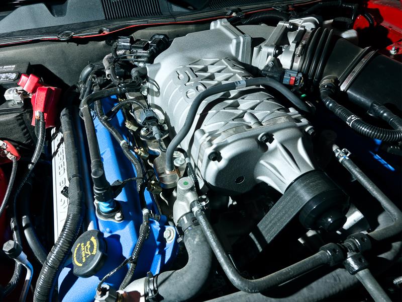 Mustang 50 años: 2013 el V8 más poderoso del mundo