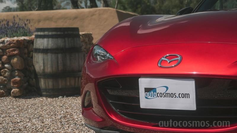 Mazda MX-5 vs Mazda MX-5 RF