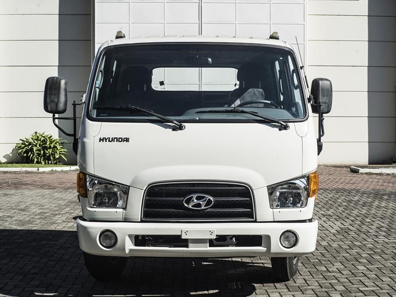 Hyundai HD65 doble cabina 