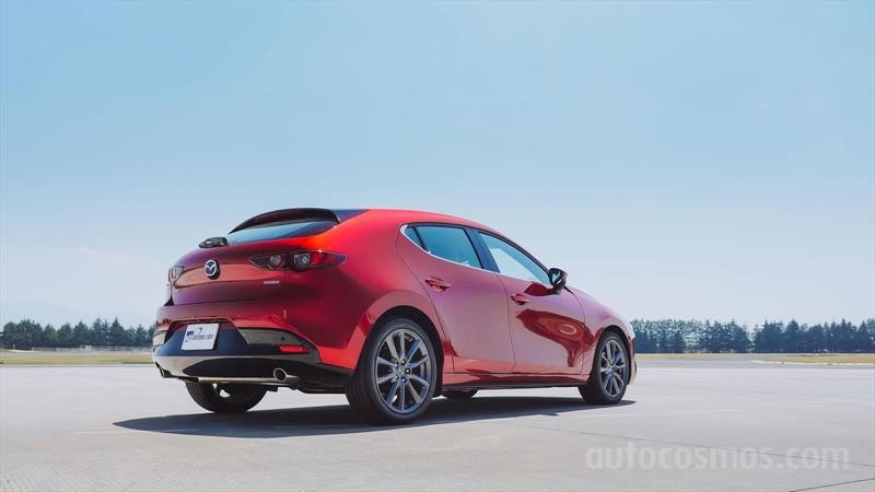 Mazda3 Sedán vs Mazda3 Hatchback