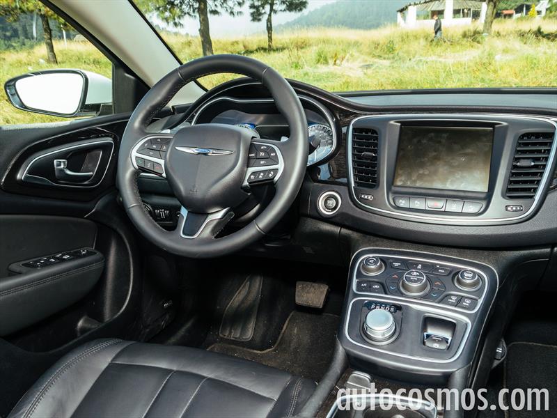 Chrysler 200 2015