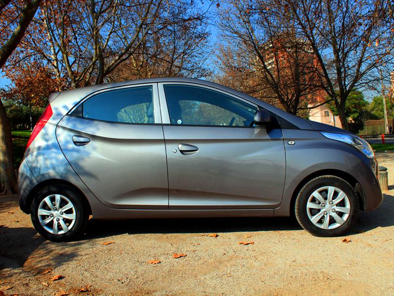 Hyundai EON 0,8L GLS Prueba de manejo