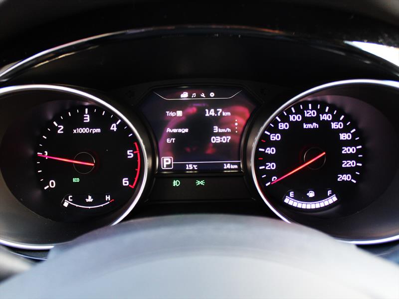 Nuevo Kia Grand Carnival 2015 Lanzamiento en Chile