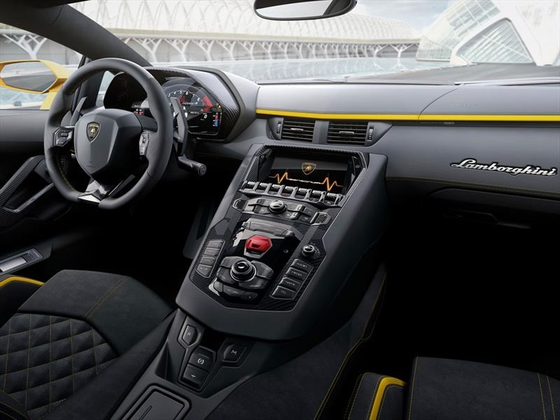 Lamborghini Aventador S 2017