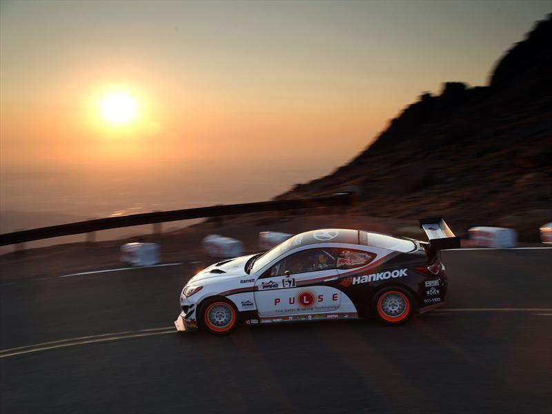 Hyundai Genesis Coupé en Pikes Peak 2012