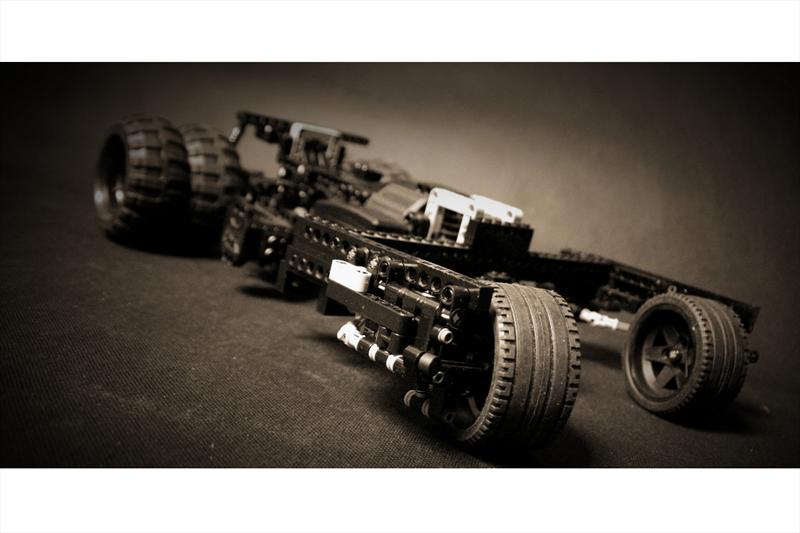 Batimóvil Tumbler de RC con piezas de LEGO