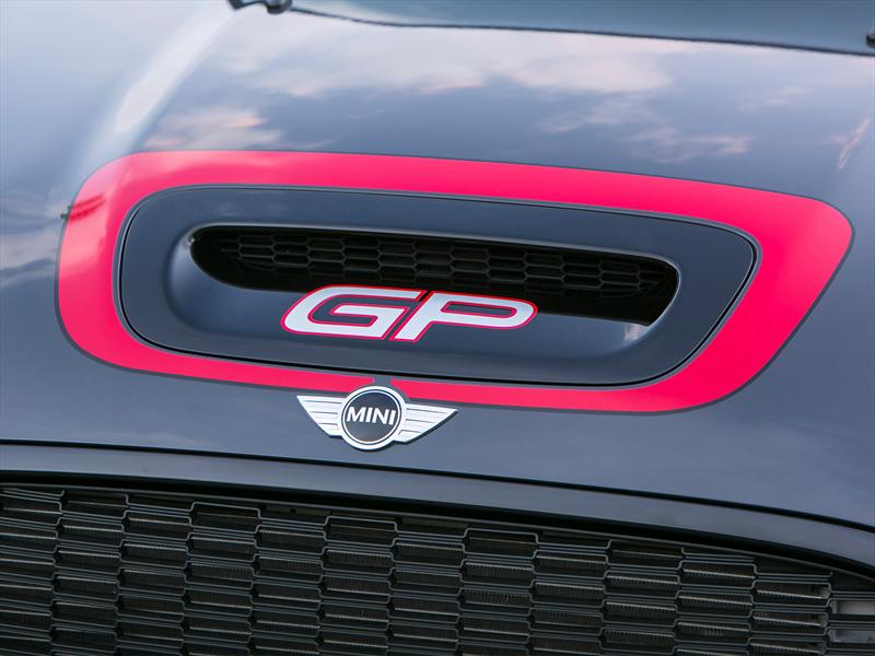 MINI John Cooper Works GP 2013 a prueba