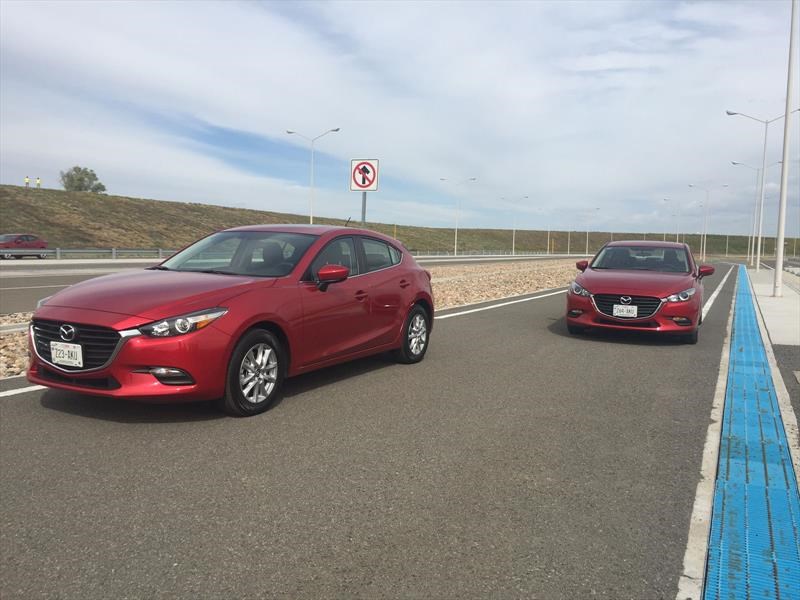 Mazda 3 2017